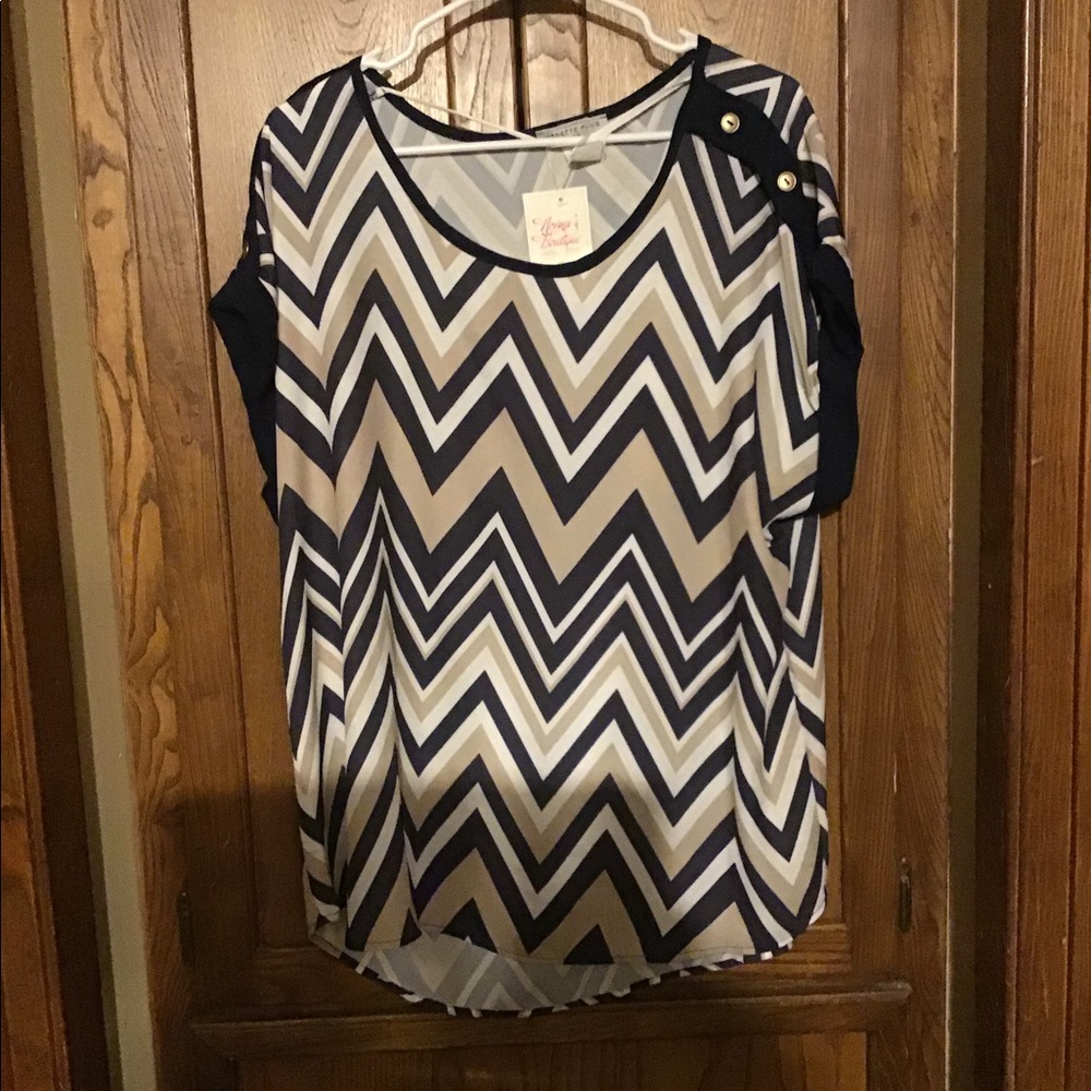 NWT Chevron print blouse